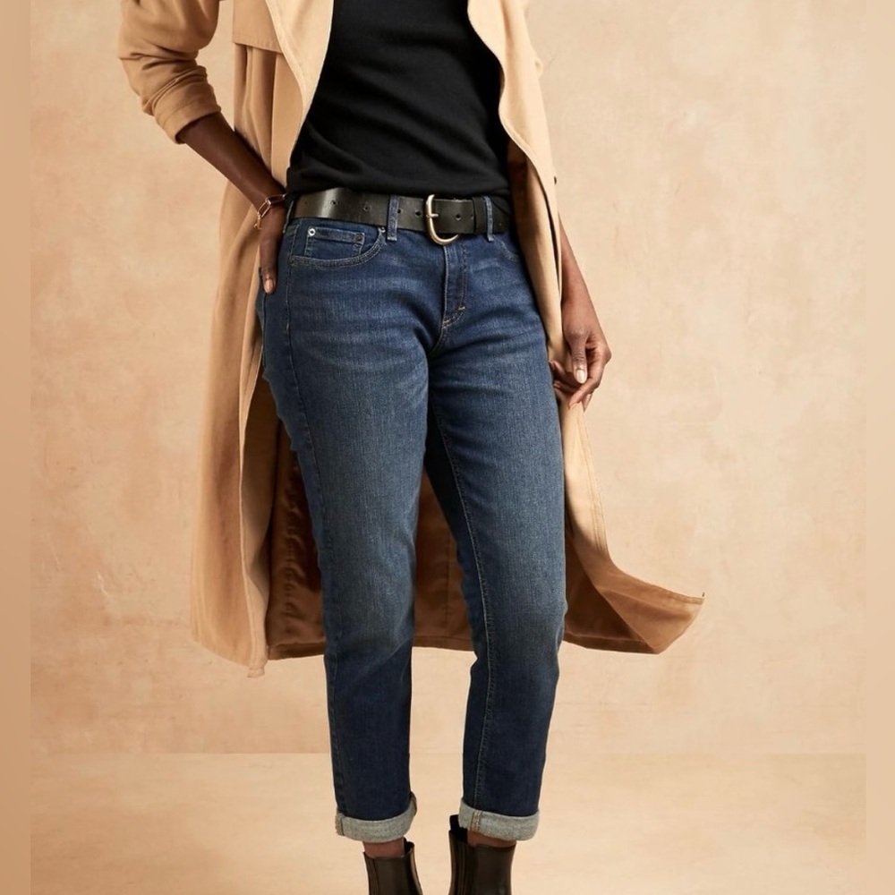 New with tags! Banana Republic Girlfriend Jeans